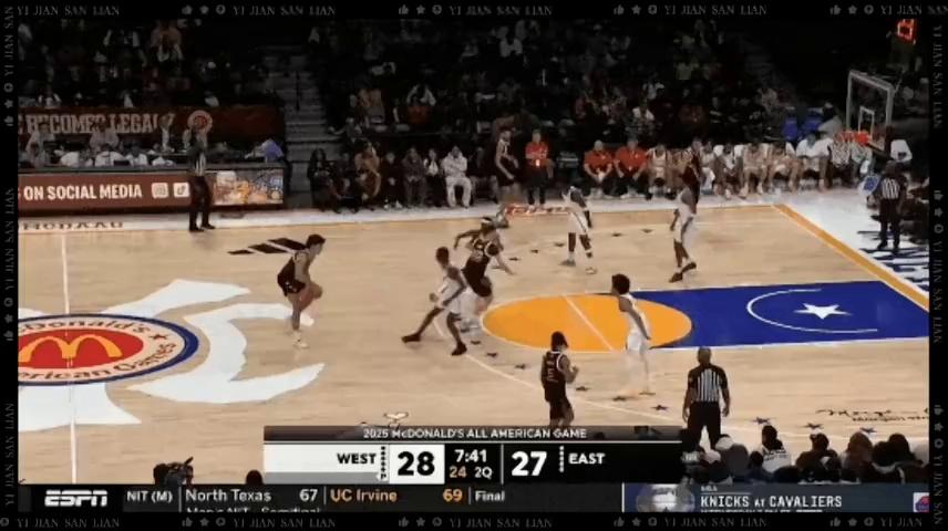 lol攻略-新奥尔良鹈鹕训练开放日；转会期扳平良机引欢呼；中超在即；团队化学反应显著(新奥尔良鹈鹕与波特兰开拓者)