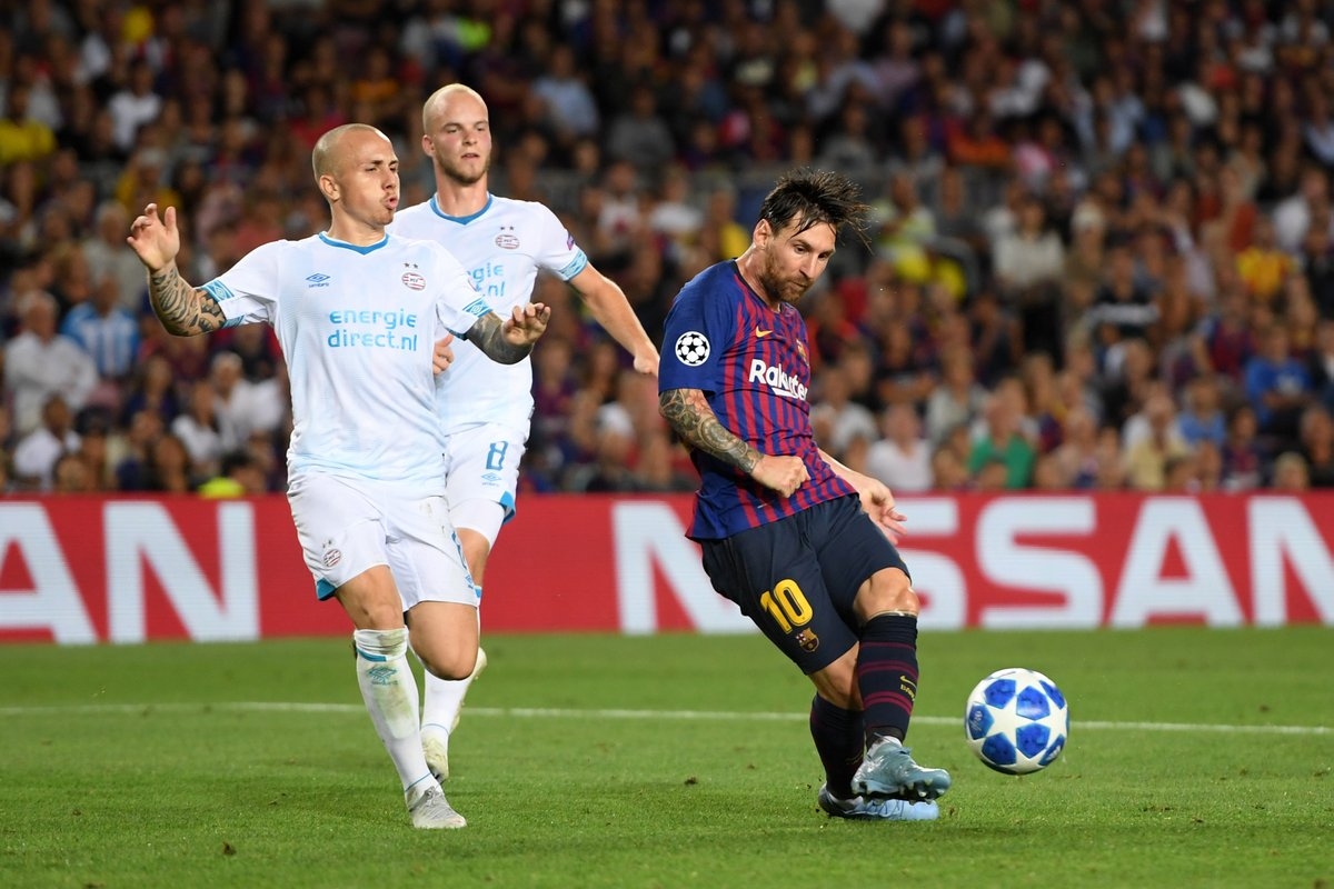 lol-风云突变武汉三镇国际比赛日篮板制胜，英超版图或变，话题不断，轮换策略成焦点的简单介绍