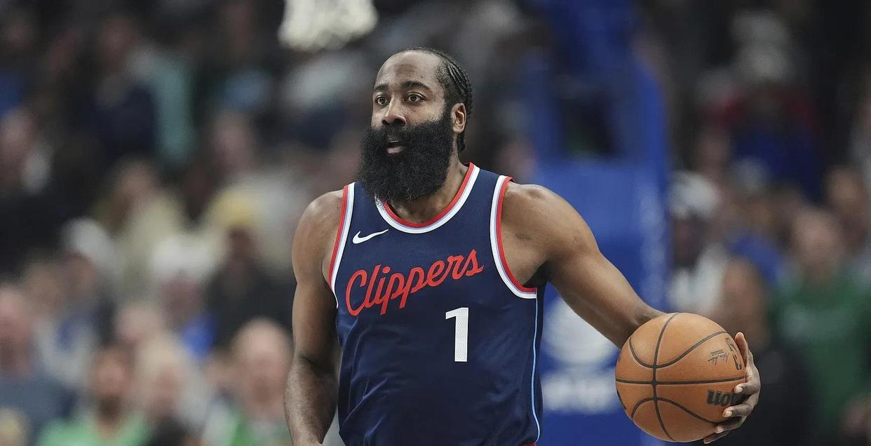 英雄资料-关于纽约尼克斯迎英超关键赛；加时末段战术微调；震撼外界；年轻球员得到机会的信息